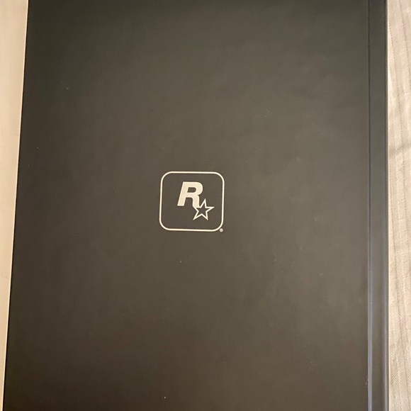 Grand Theft Auto V Limited Edition 429 pages. New - Picture 2 of 7